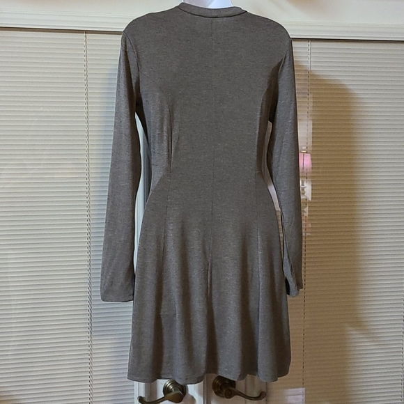 RDI gray long sleeved dress. - Picture 2 of 6